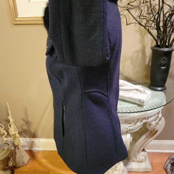 Bebe Jacket With Faux Fur Collar - Picture 8 of 15